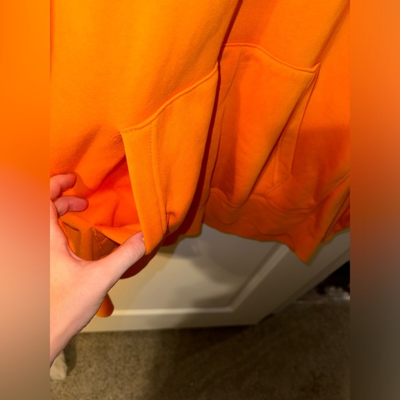 Nike hoodie - Picture 2 of 4